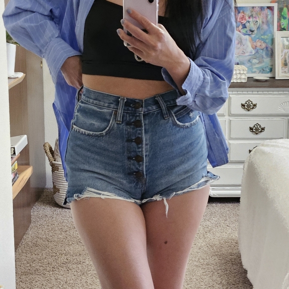 A&F Ultra High Rise Denmin Shorts - Picture 3 of 4